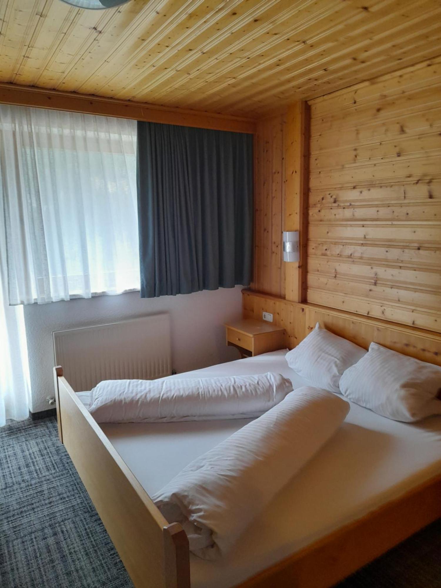 Haus Ladner - Josef Und Marianne Appartement Kappl  Buitenkant foto